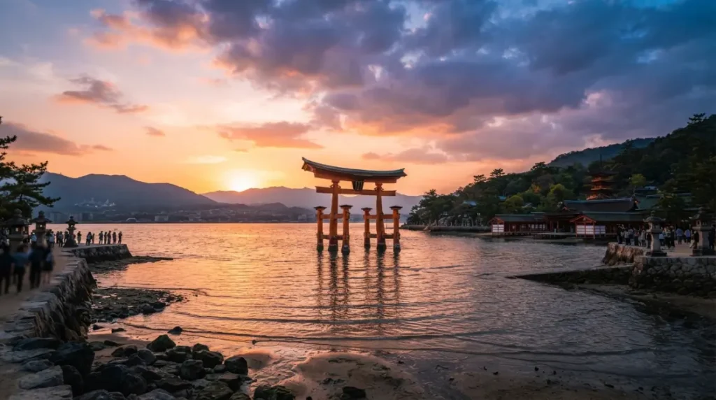 Torii de Miyajima en un itinerario de tres semanas por Japón